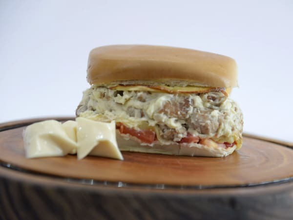 Lombo com 3 Queijos Grande - Turbo Lanches